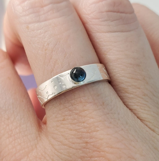 Anillo Constelaciones y piedra
