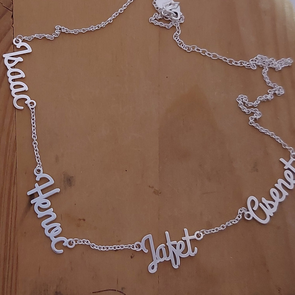 Collar Nombres Personalizado