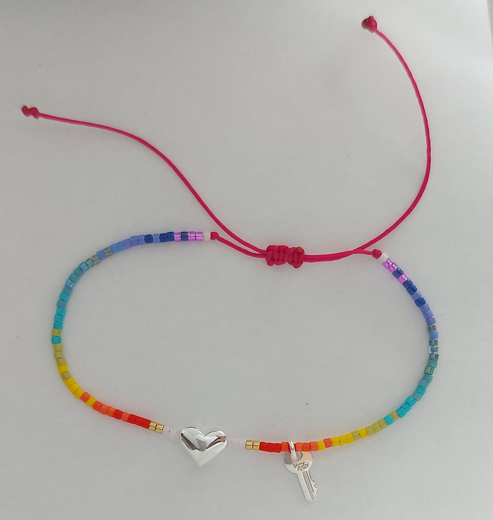 Pulsera Love is love