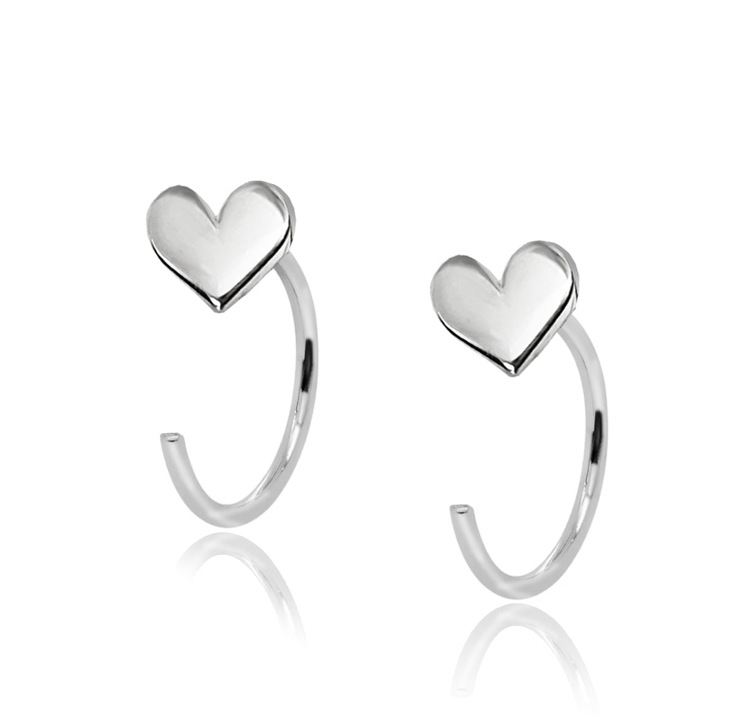 Aretes mini corazones