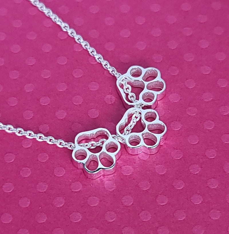 Collar huellas