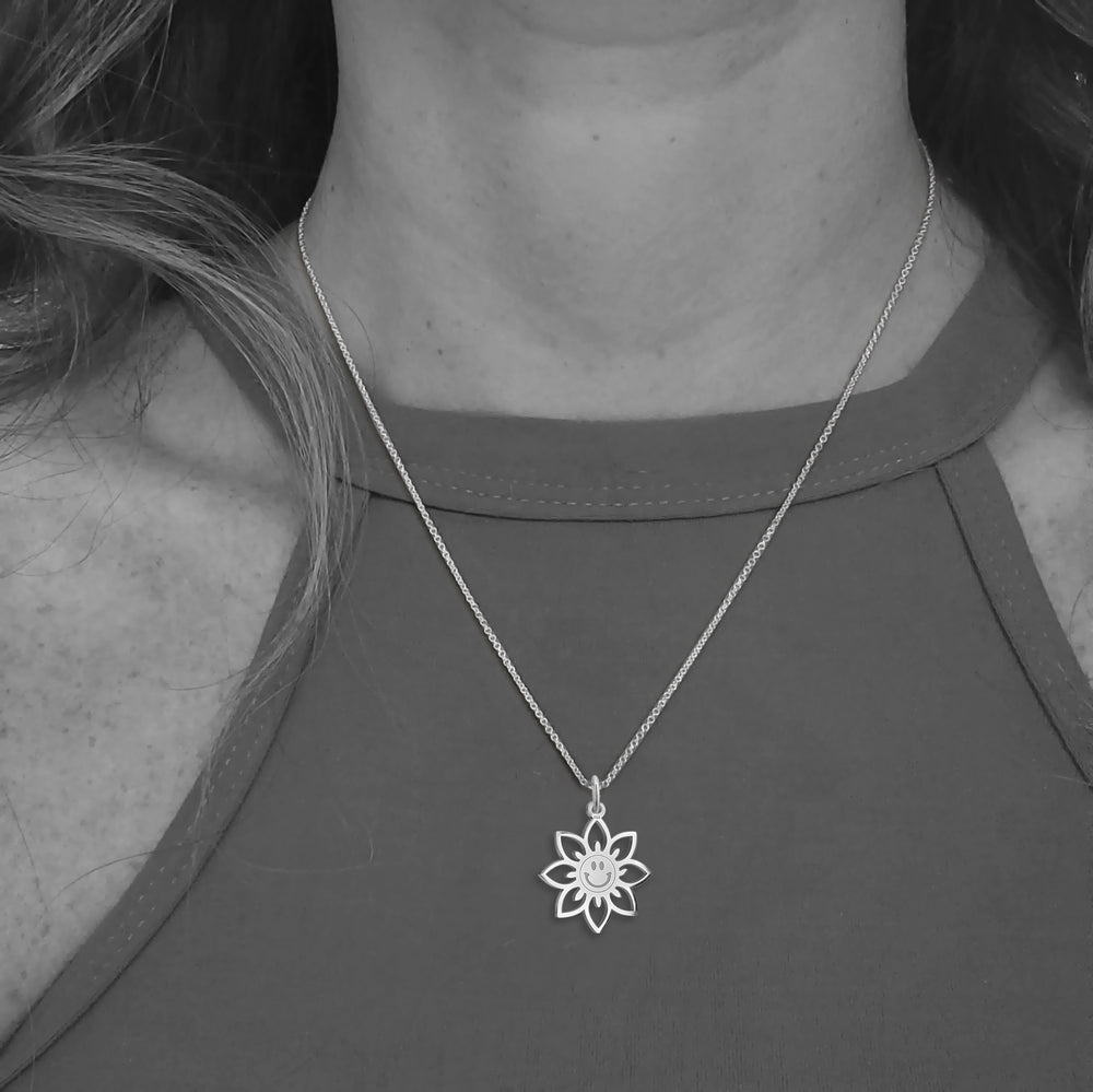 Collar Flor Happy