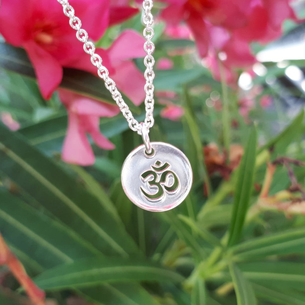 Collar ohm símbolo