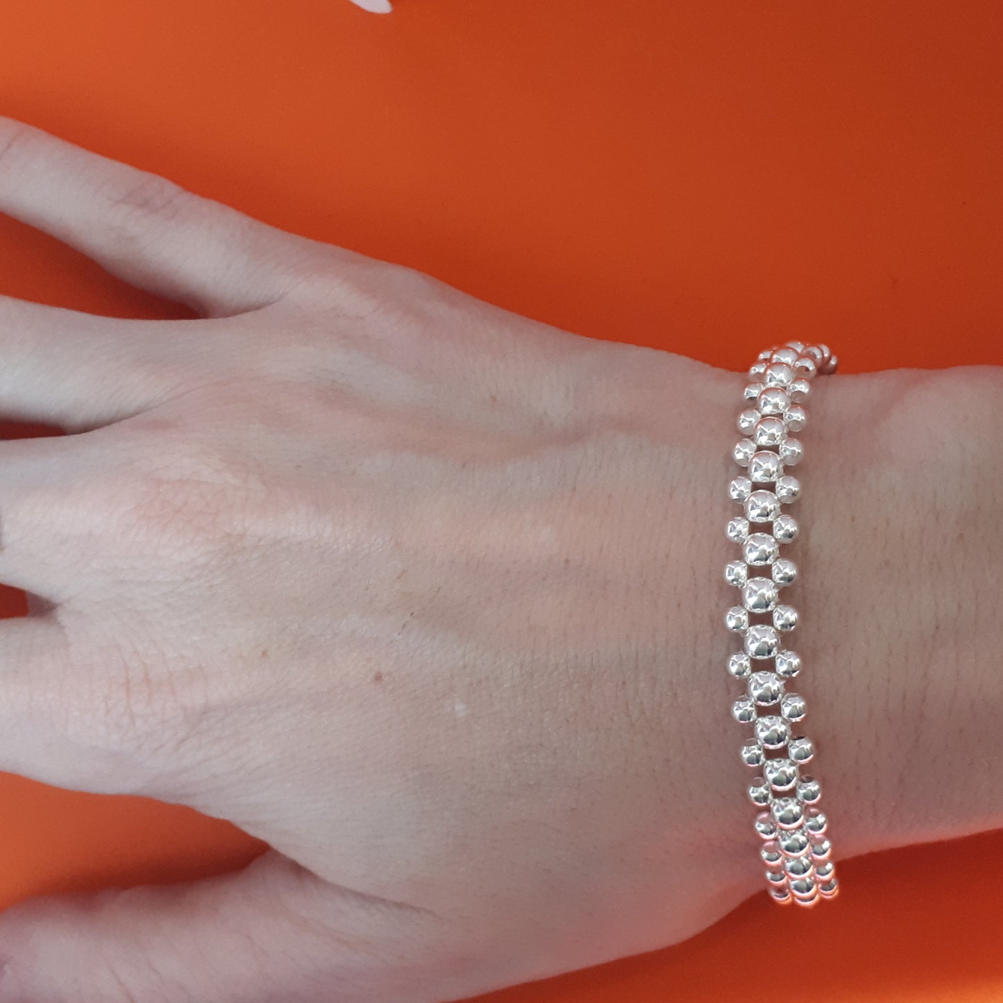 Pulsera bolitas