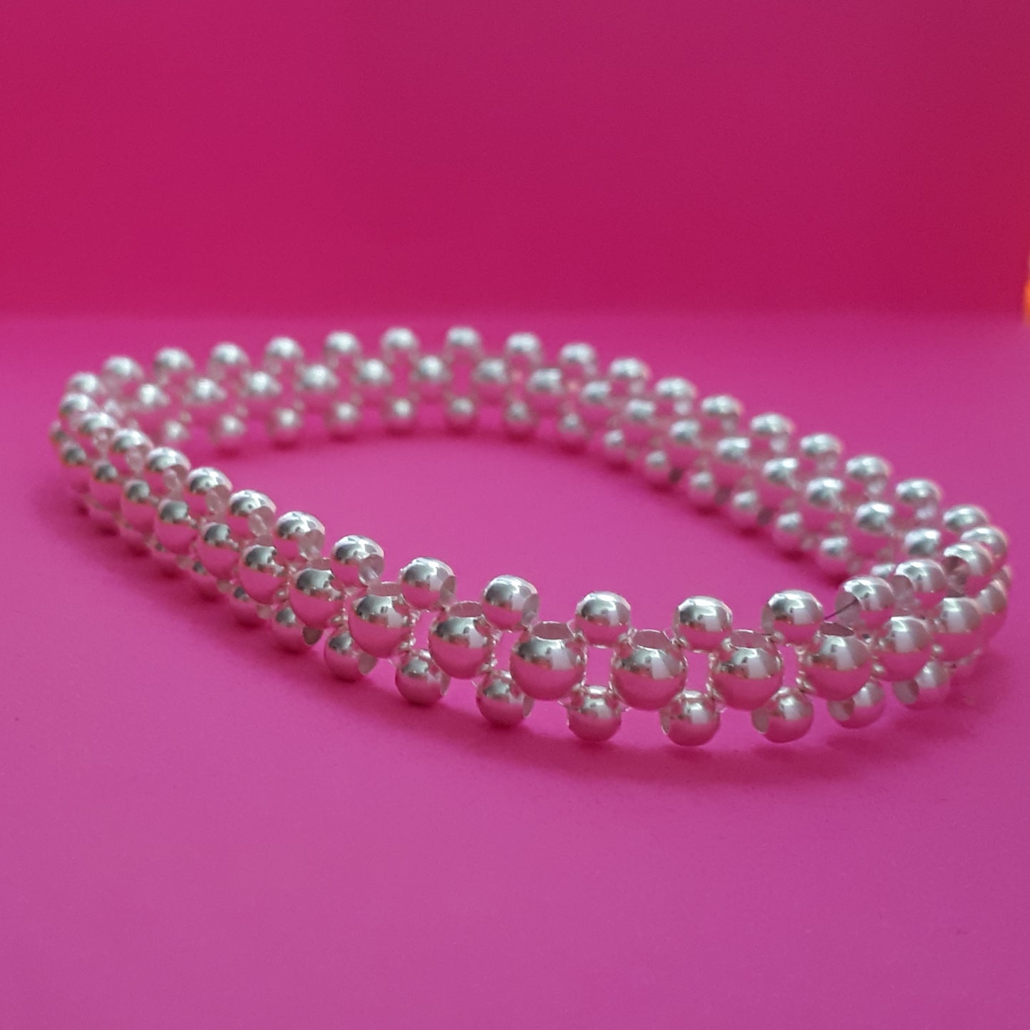 Pulsera bolitas