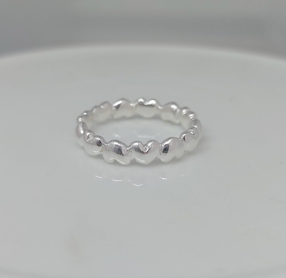 anillo corazones