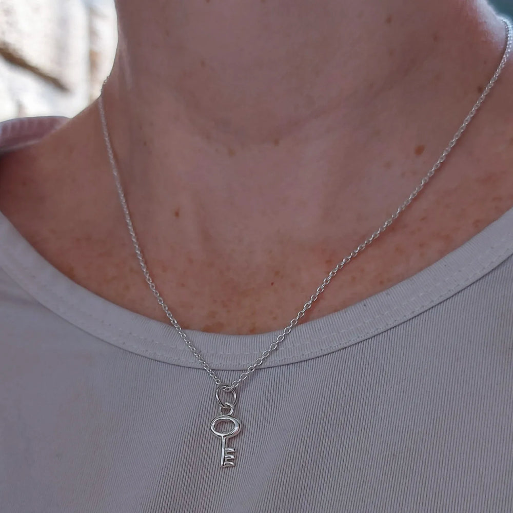 Collar con llave mini
