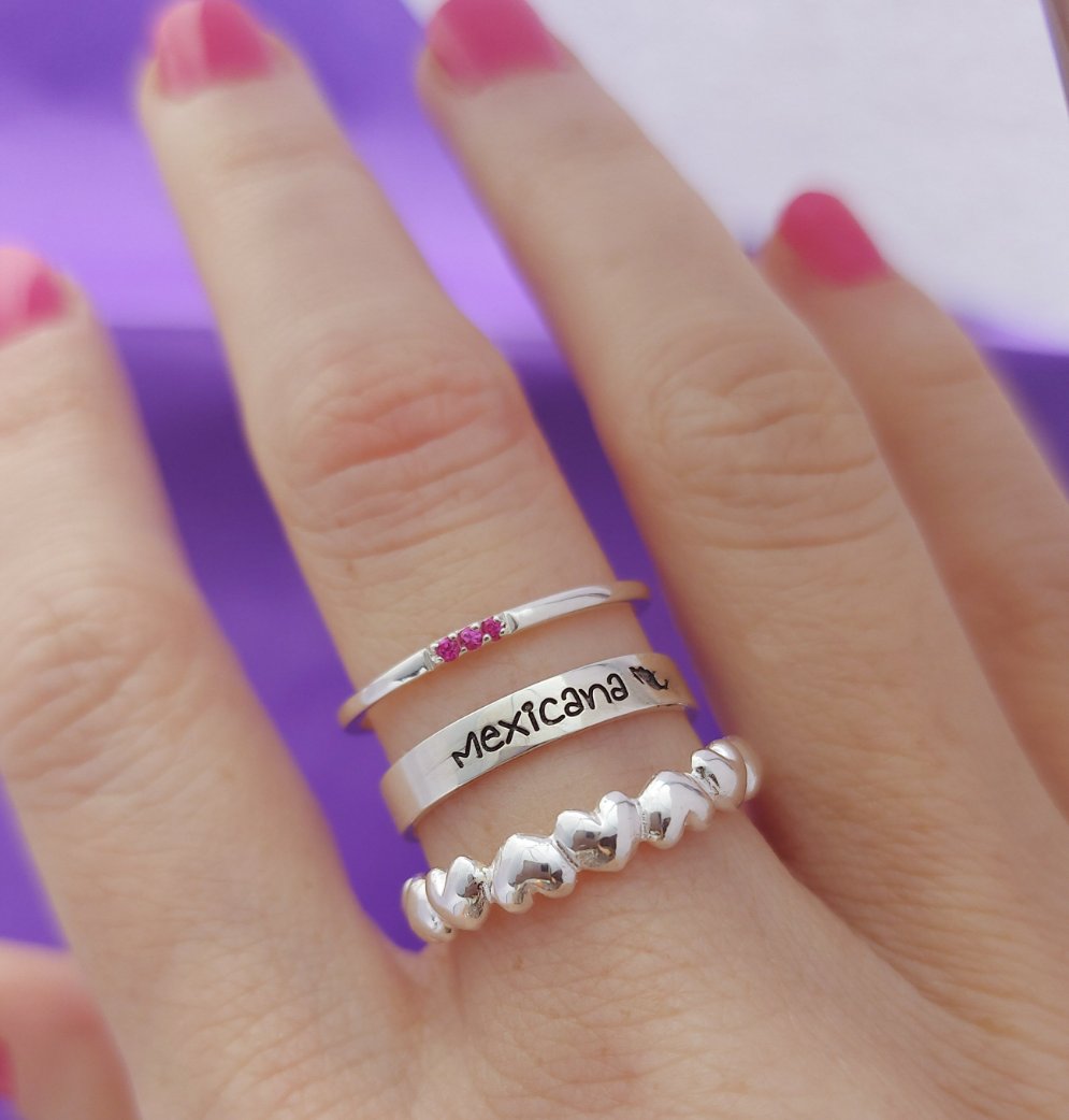 anillo corazones