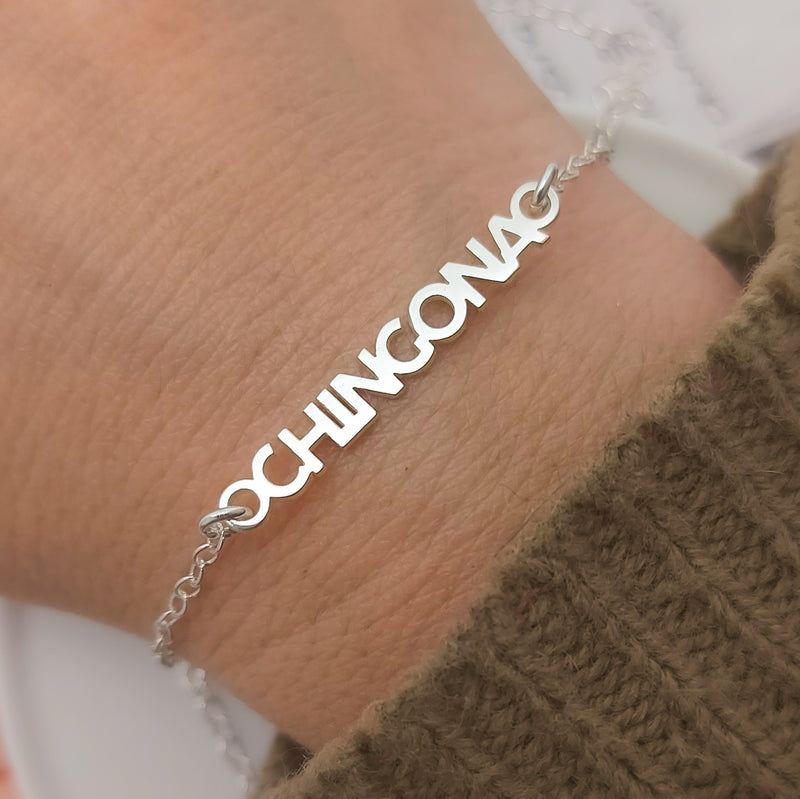 Pulsera Chingona cadena delgada