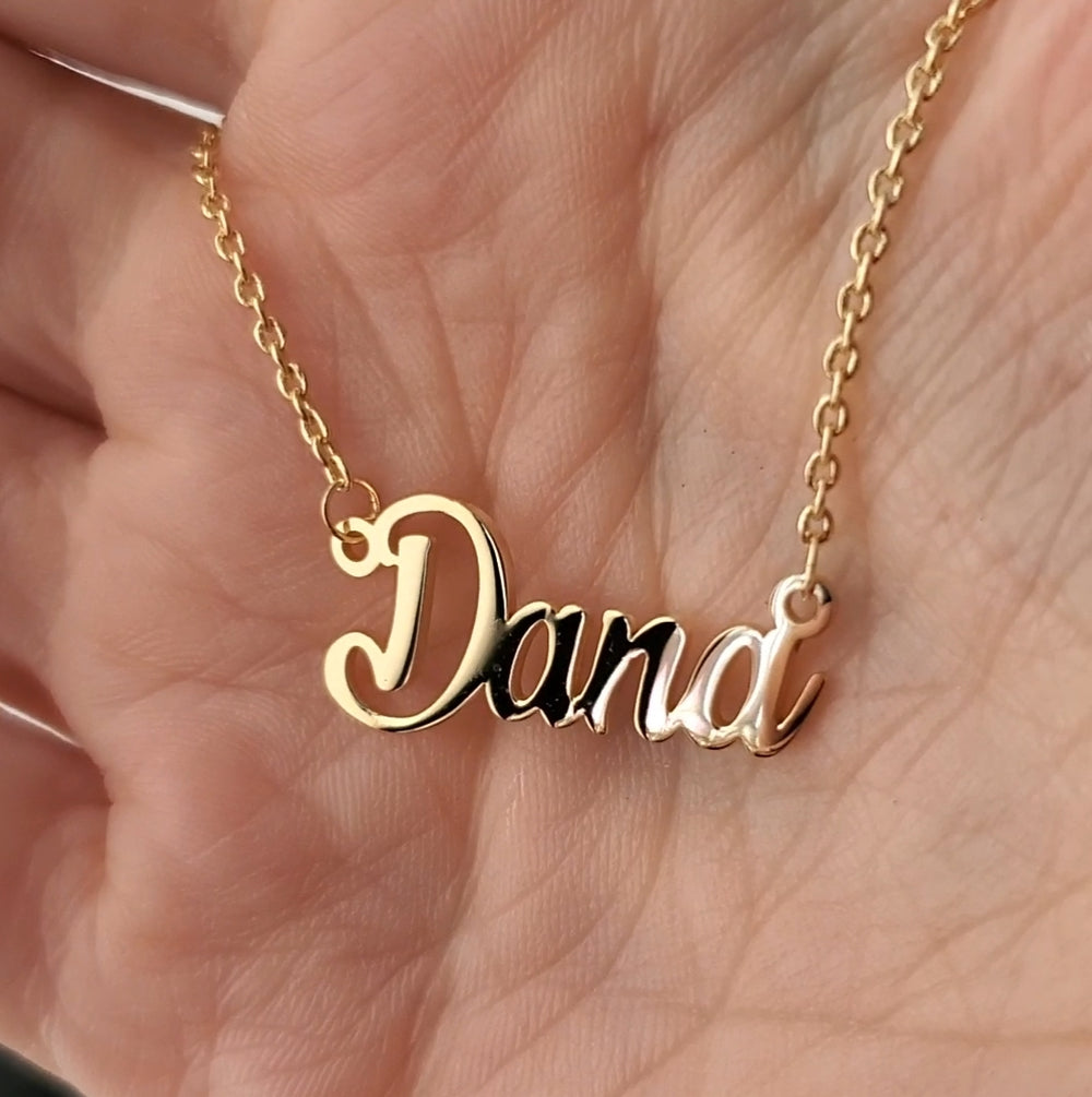 Collar Nombre personalizado tipo 1