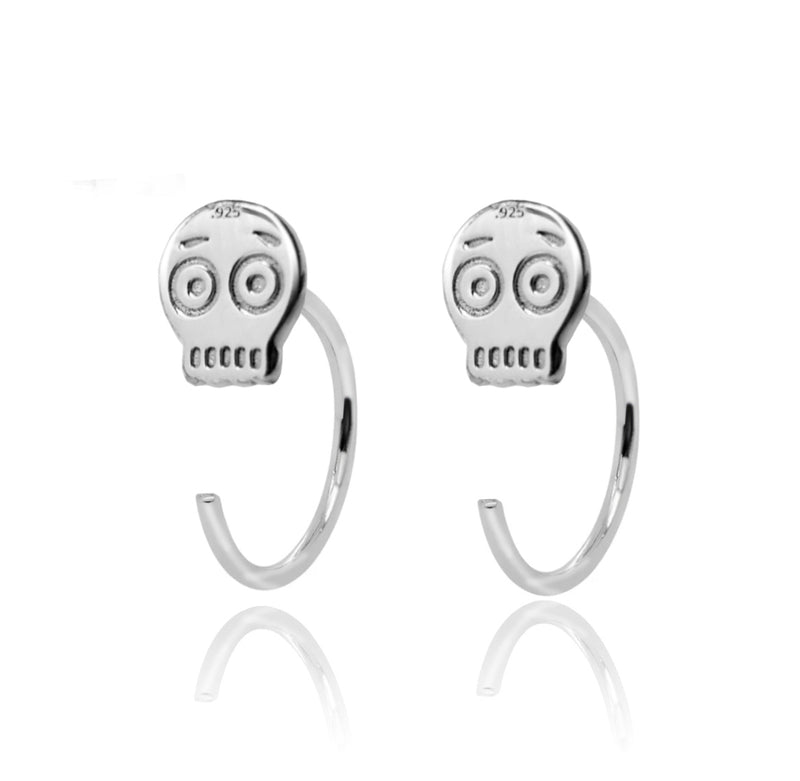 Aretes mini calaveras